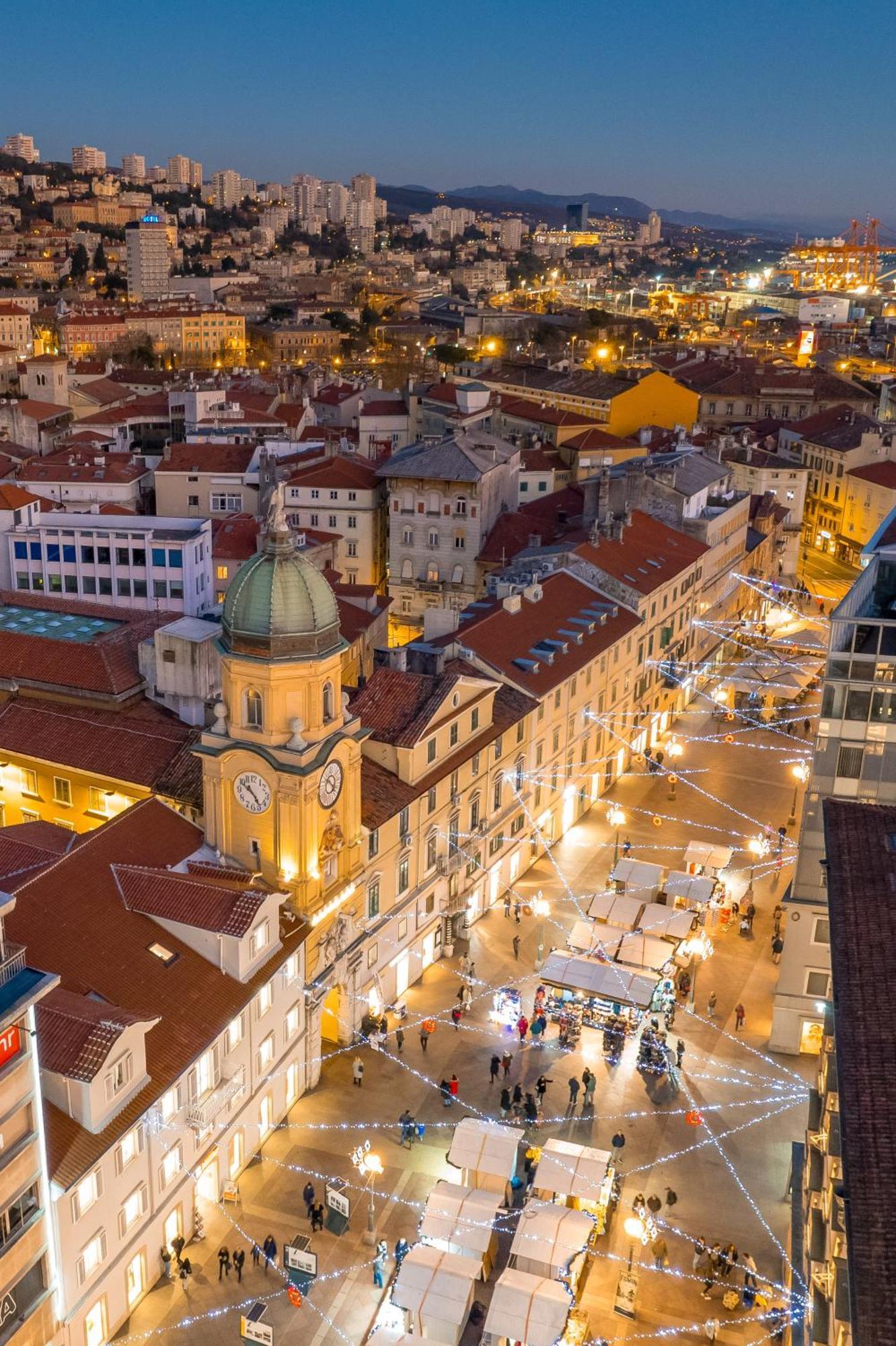 Area2 Center Luxury Apartment Rijeka Dış mekan fotoğraf